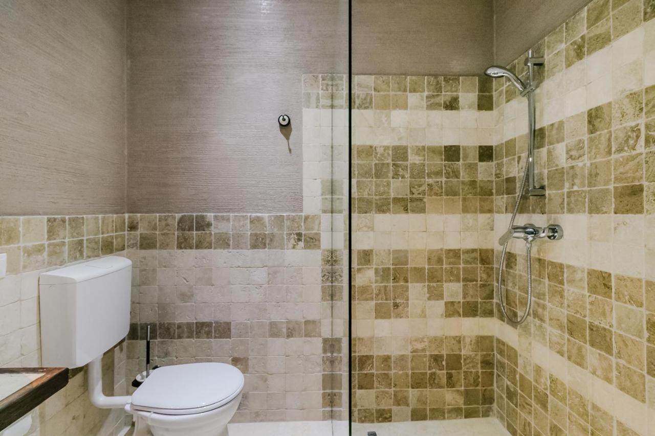 Pucioasa Hotel Marina מראה חיצוני תמונה