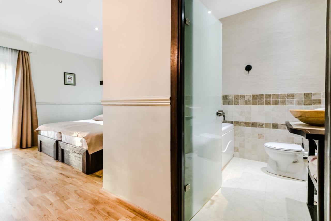 Pucioasa Hotel Marina מראה חיצוני תמונה