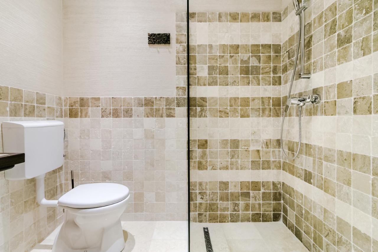 Pucioasa Hotel Marina מראה חיצוני תמונה