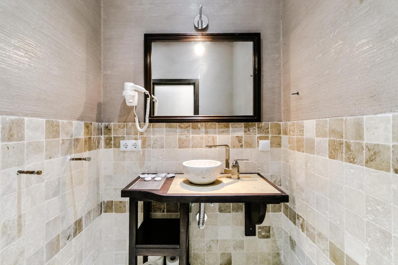 Pucioasa Hotel Marina מראה חיצוני תמונה